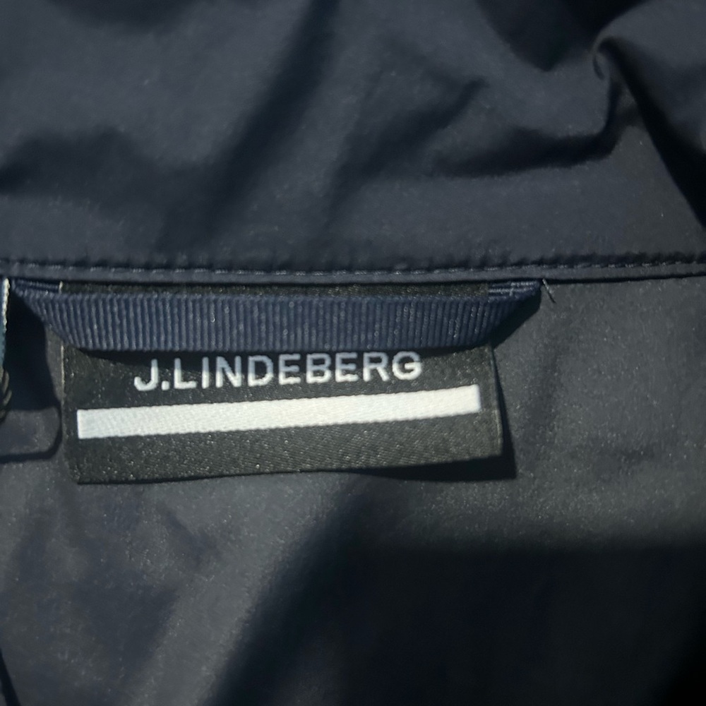 J. LINDEBERG ASH LIGHT PACKABLE JACKET NAVY GOLF NWT SIZE LARGE - Picture 11 of 14